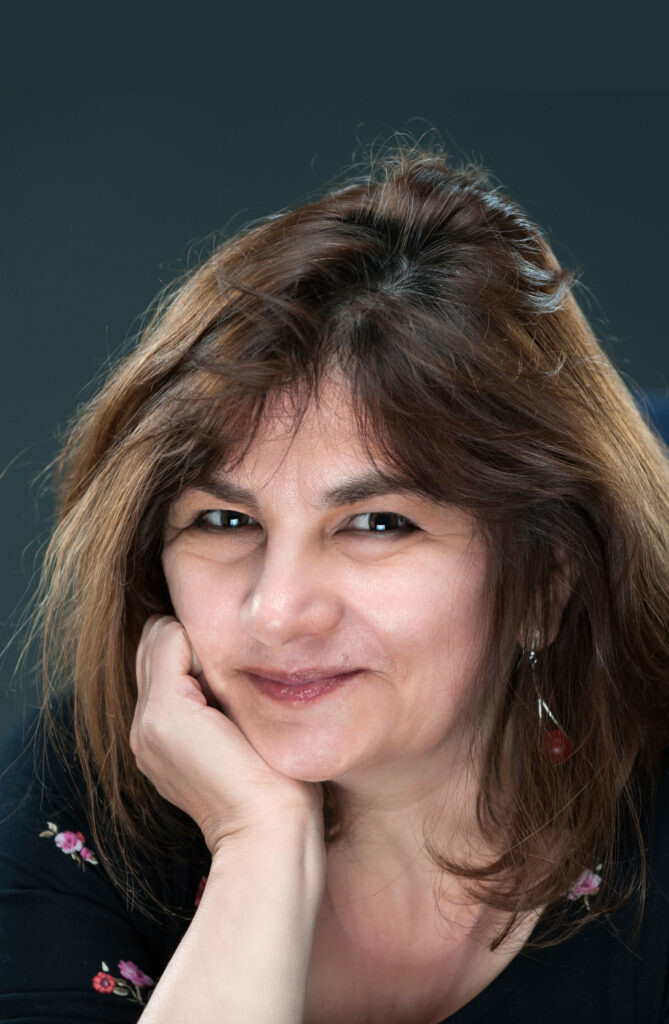 Dr. Farkas Júlia